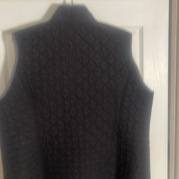 Unbranded Reversible Sleeveless Quilted Ladies Vest with High Collar. - Picture 2 of 6